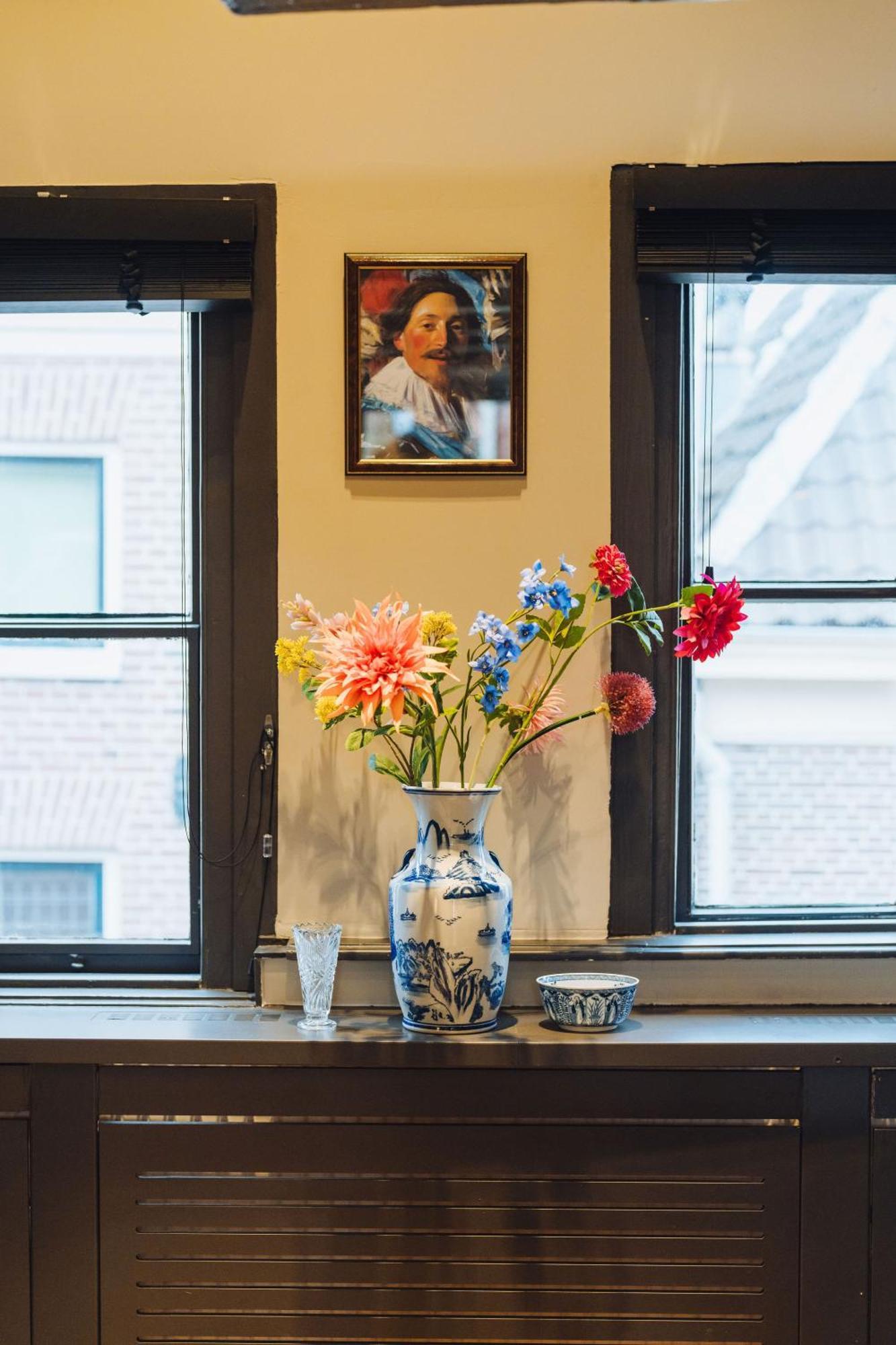 Lok Historics Luxury Art-Inspired Loft In Historic City Centre! Haarlem Exteriör bild