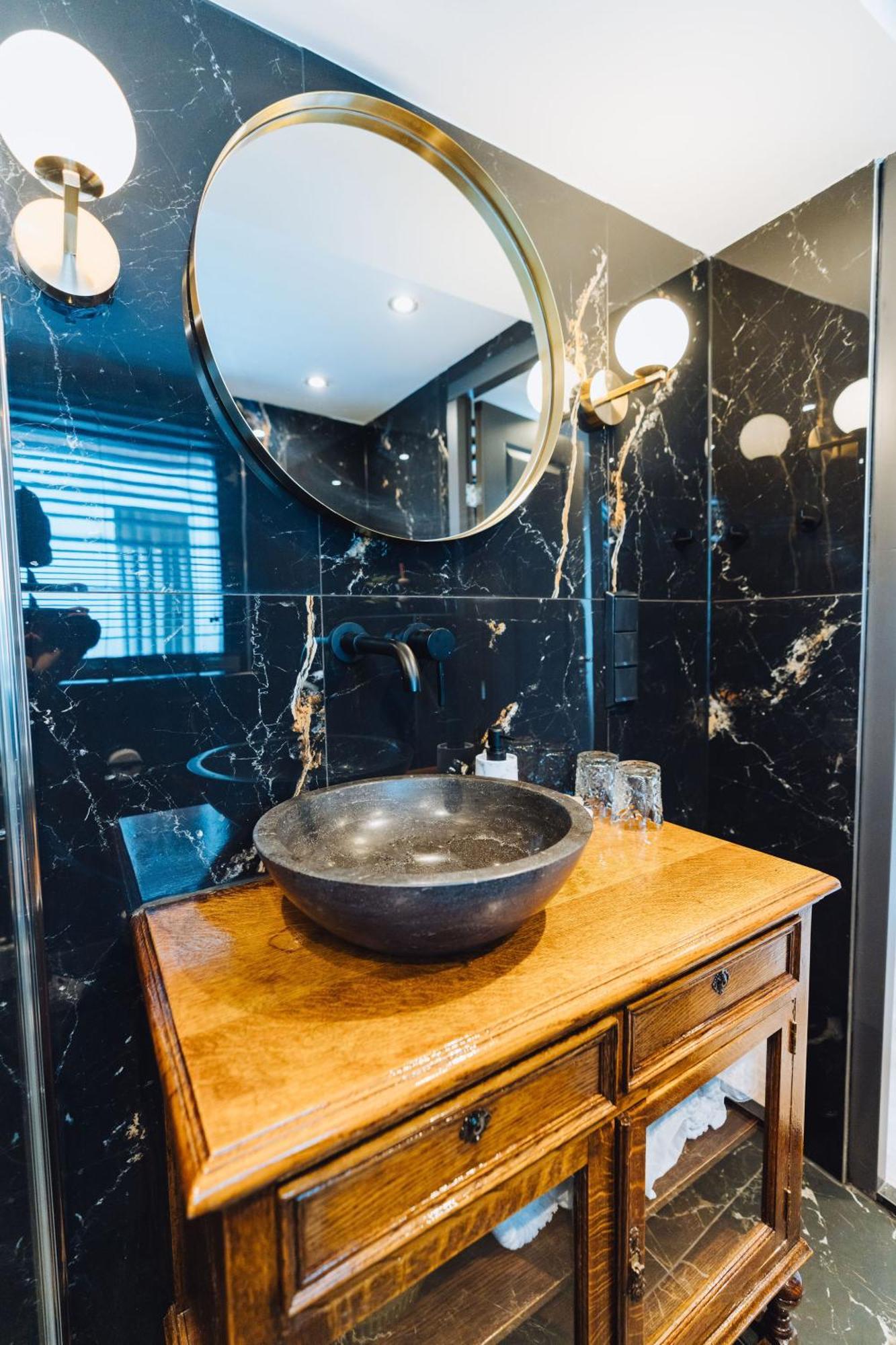 Lok Historics Luxury Art-Inspired Loft In Historic City Centre! Haarlem Exteriör bild